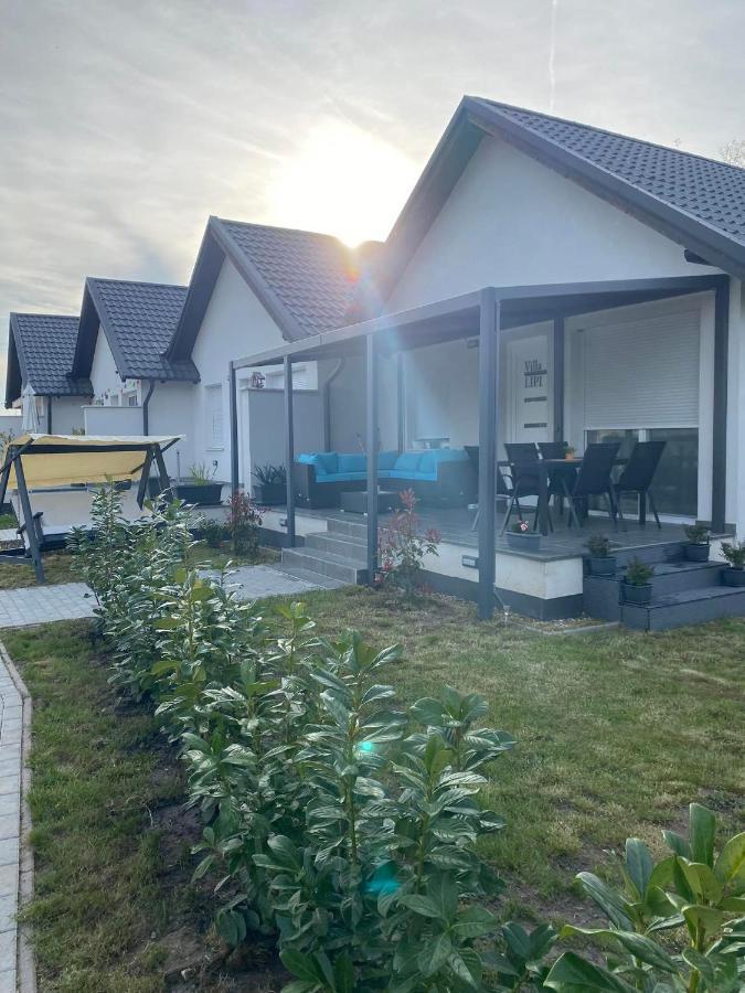 Villa Lipi - Home Away From Home Balatonszárszó Exteriér fotografie